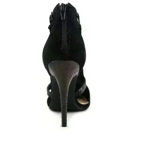 Guess Finnie Heels - Picture 14 of 14